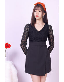 Fine Lace Overlay Long Sleeve Front Addiction Layer Playsuit (Black)